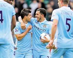 中超爭冠組第16輪廣州恒大5-0河北華夏幸福 保利尼奧與費南多分別梅開二度.